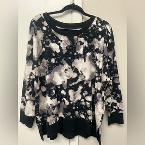 Unique pattern LuLaRoe woman’s sweat shirt